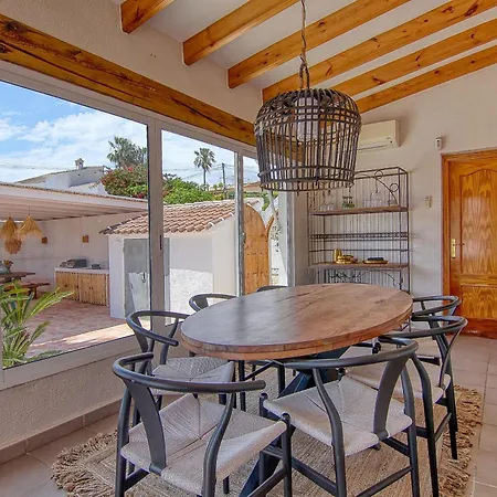 Casa Arons *